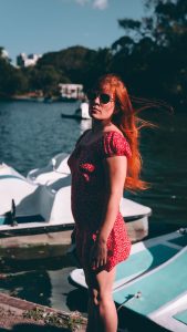 Como se vestir bem no calor: guia prático para criar looks frescos e elegantes